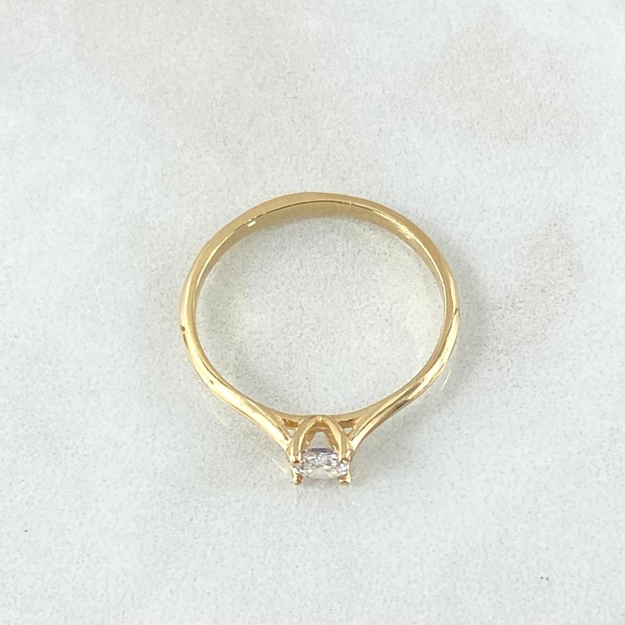 Solitaire Ring 1.7gr / Size 7 1/2 / White Zircon 18K Gold