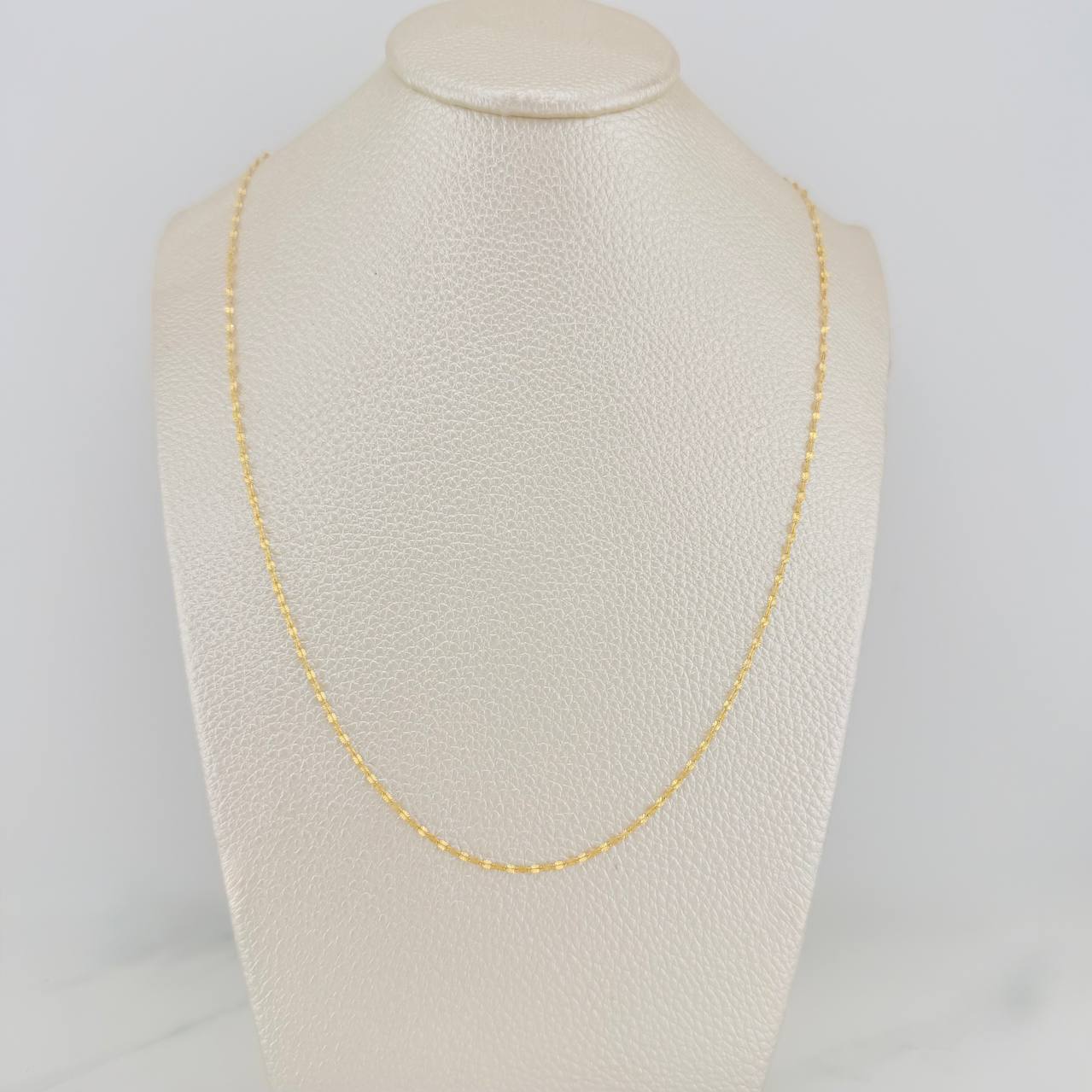 Cadena Flor Espejo 0.8gr / 17 3/4 in / 0.5mm Oro Amarillo +3 18K %