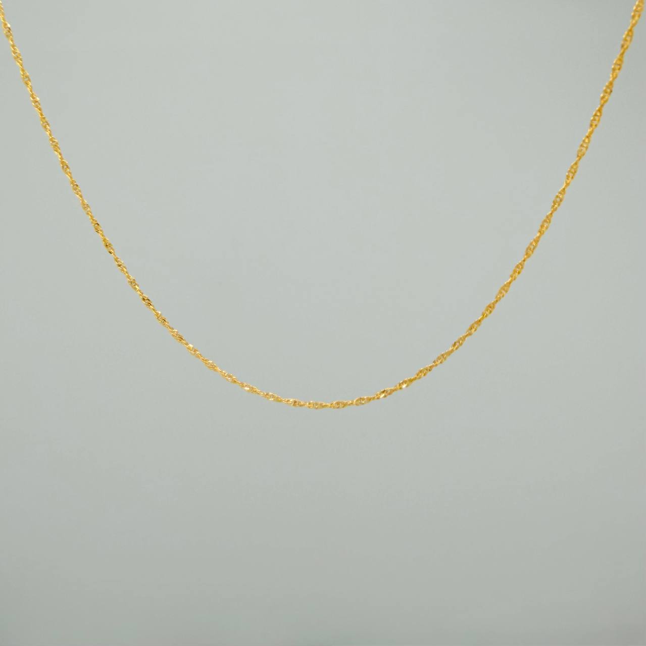 Cadena Singapur 0.95gr / 17 3/4 in / 0.55mm Oro Amarillo +3 18K %