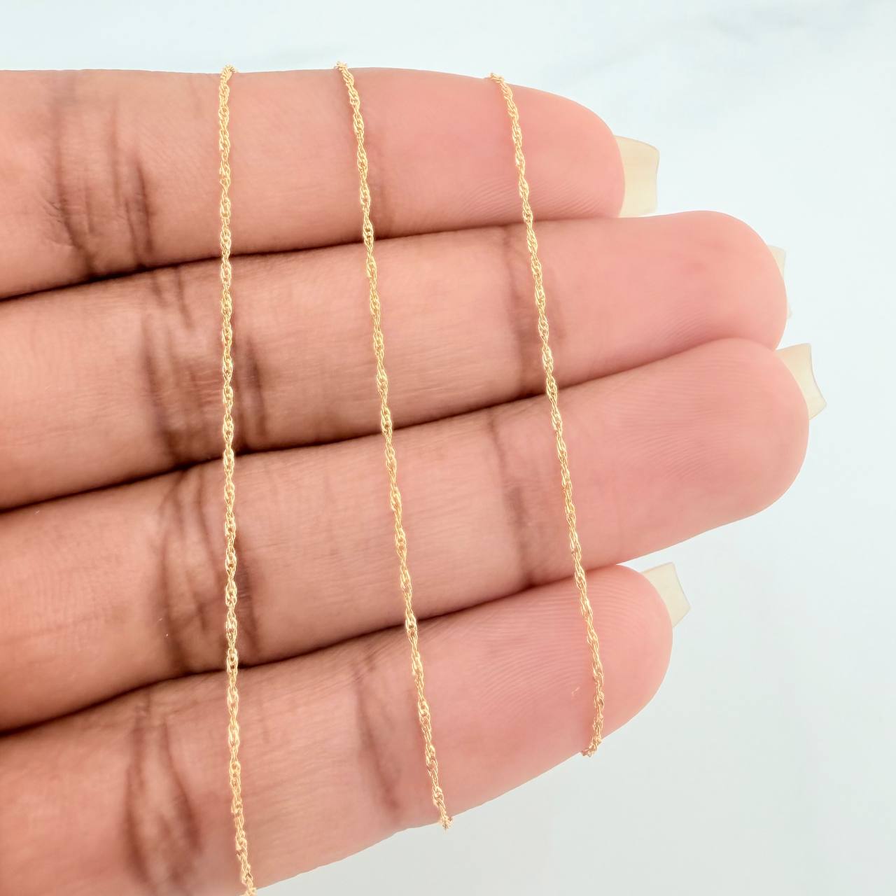 Cadena Singapur 0.95gr / 17 3/4 in / 0.55mm Oro Amarillo +3 18K %