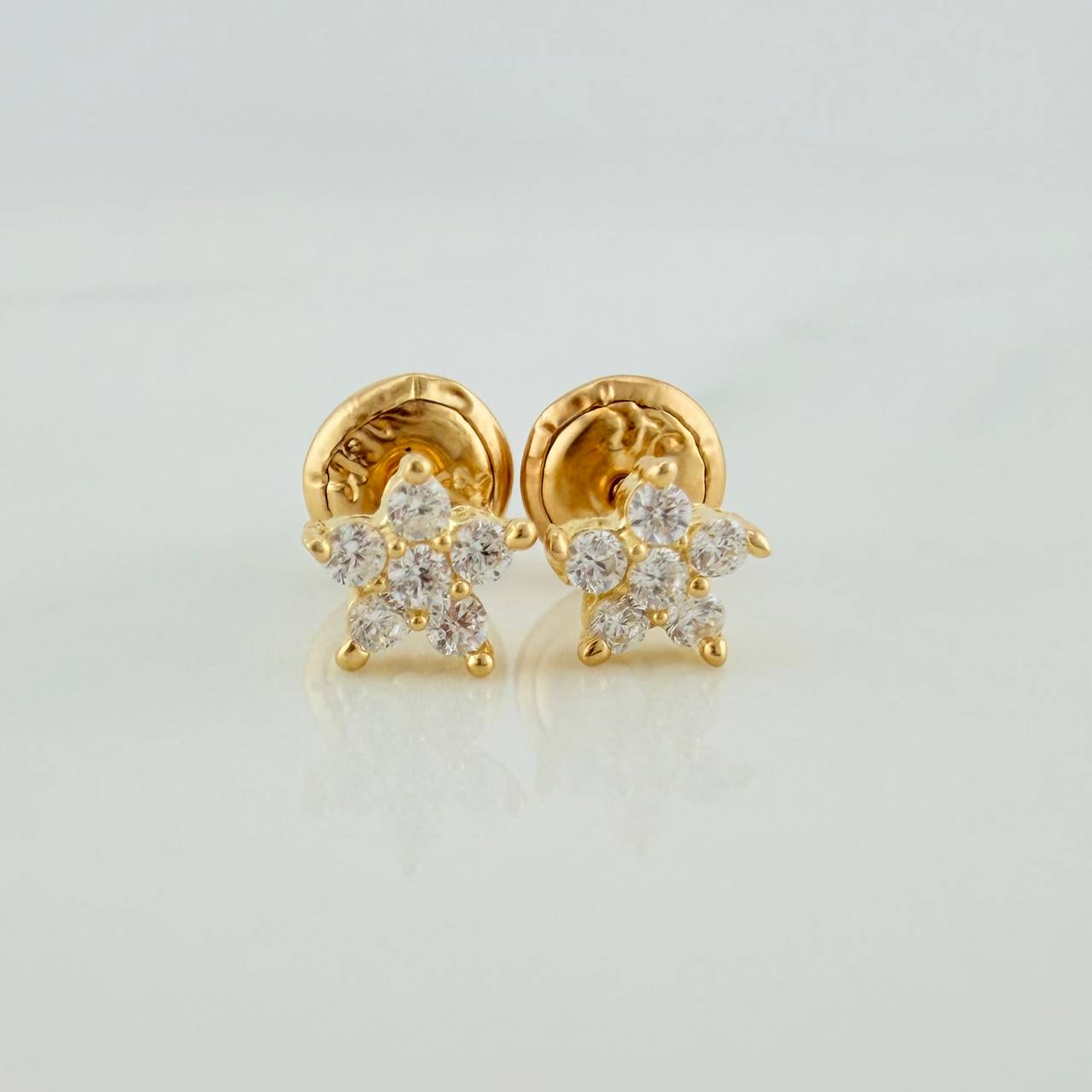 Topos Flor 0.8gr / 4mm Oro Amarillo 18K &