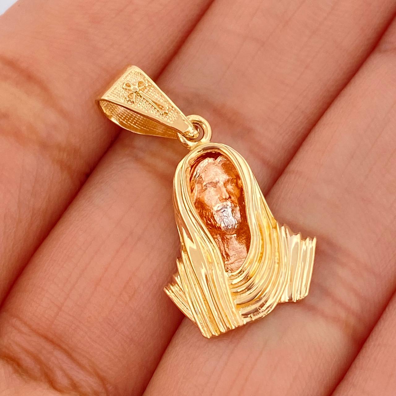 Dije Rostro Cristo 3.7gr / 1 1/4 in / Tres Oros 18K %