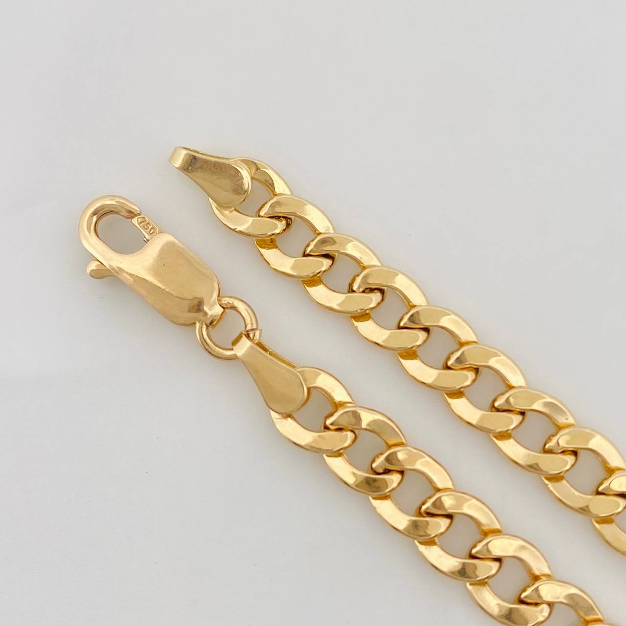 Pulso Cubano 3.8g / 7 3/4 in / 5.15mm Oro Amarillo 18K