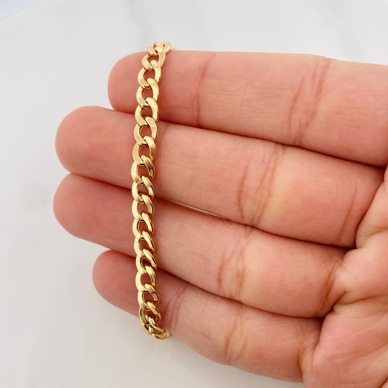 Pulso Cubano 3.8g / 7 3/4 in / 5.15mm Oro Amarillo 18K
