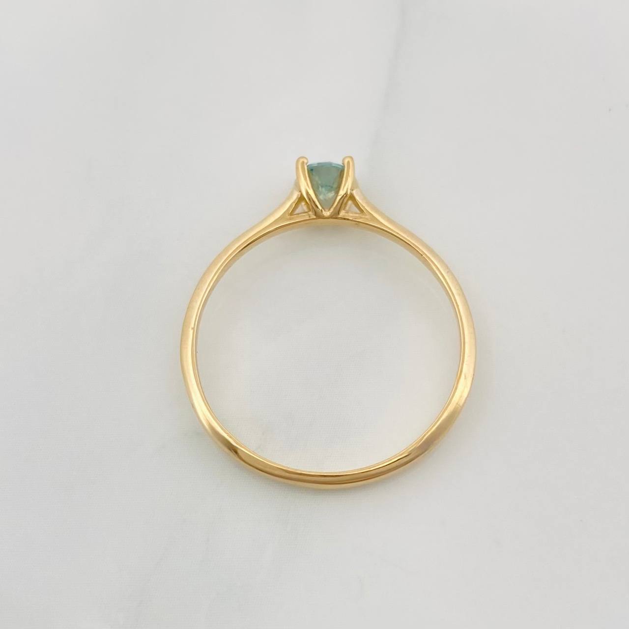 Solitaire Ring Moissanite 0.20 pts 1.4g / Size 7 1/2 Yellow Gold 18K