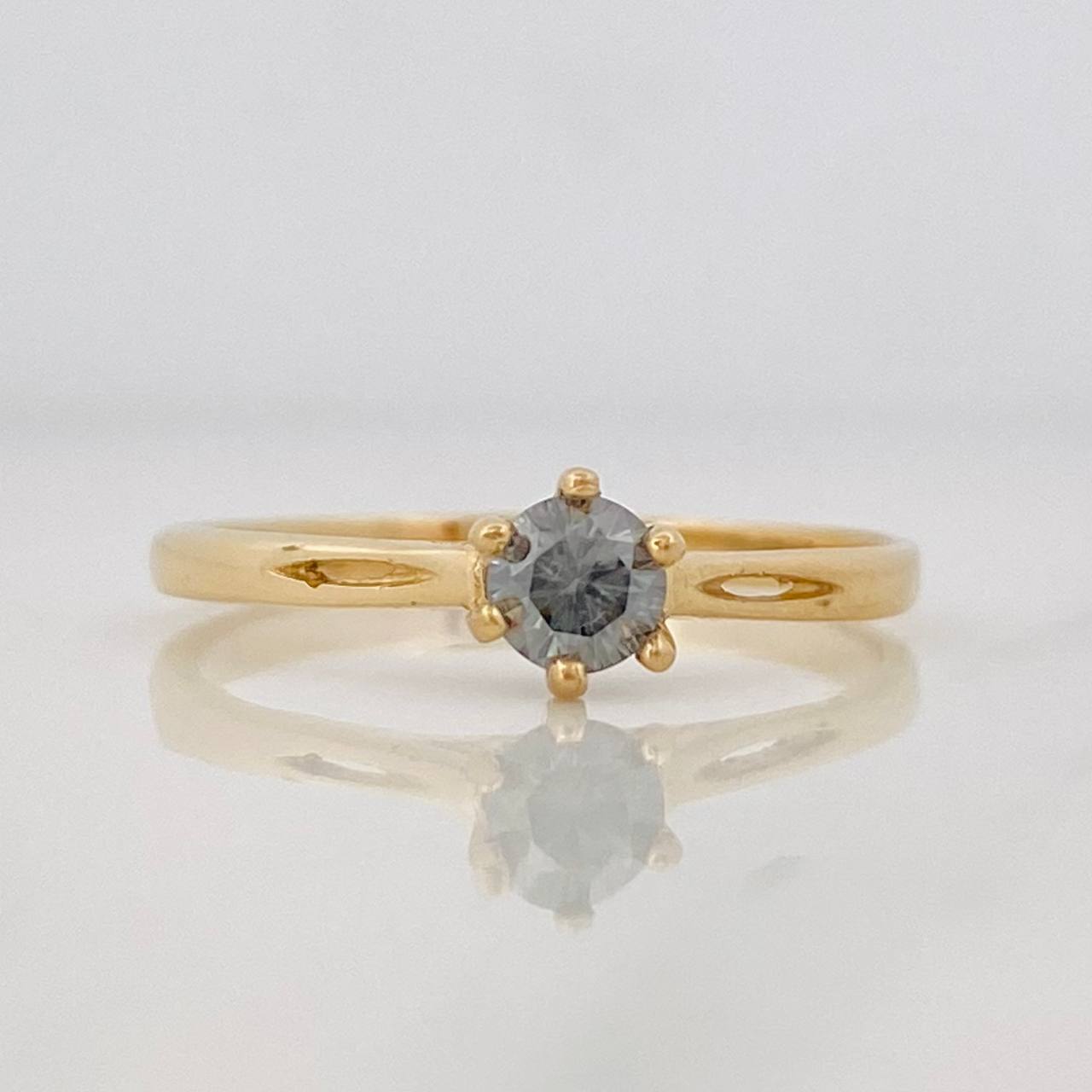 Anillo Solitario Moisanita 0.20 pts 1.65g / T7 1/4 Oro Amarillo 18K