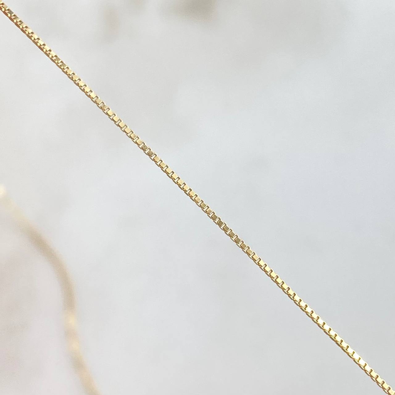Set Venetian Chain 1gr / 17.7in / 0.6mm + Pendant Flower Clover 0.5gr / 1.4cm (0.6in) / Diamond Cut 1.5gr 18K Gold (Offer)