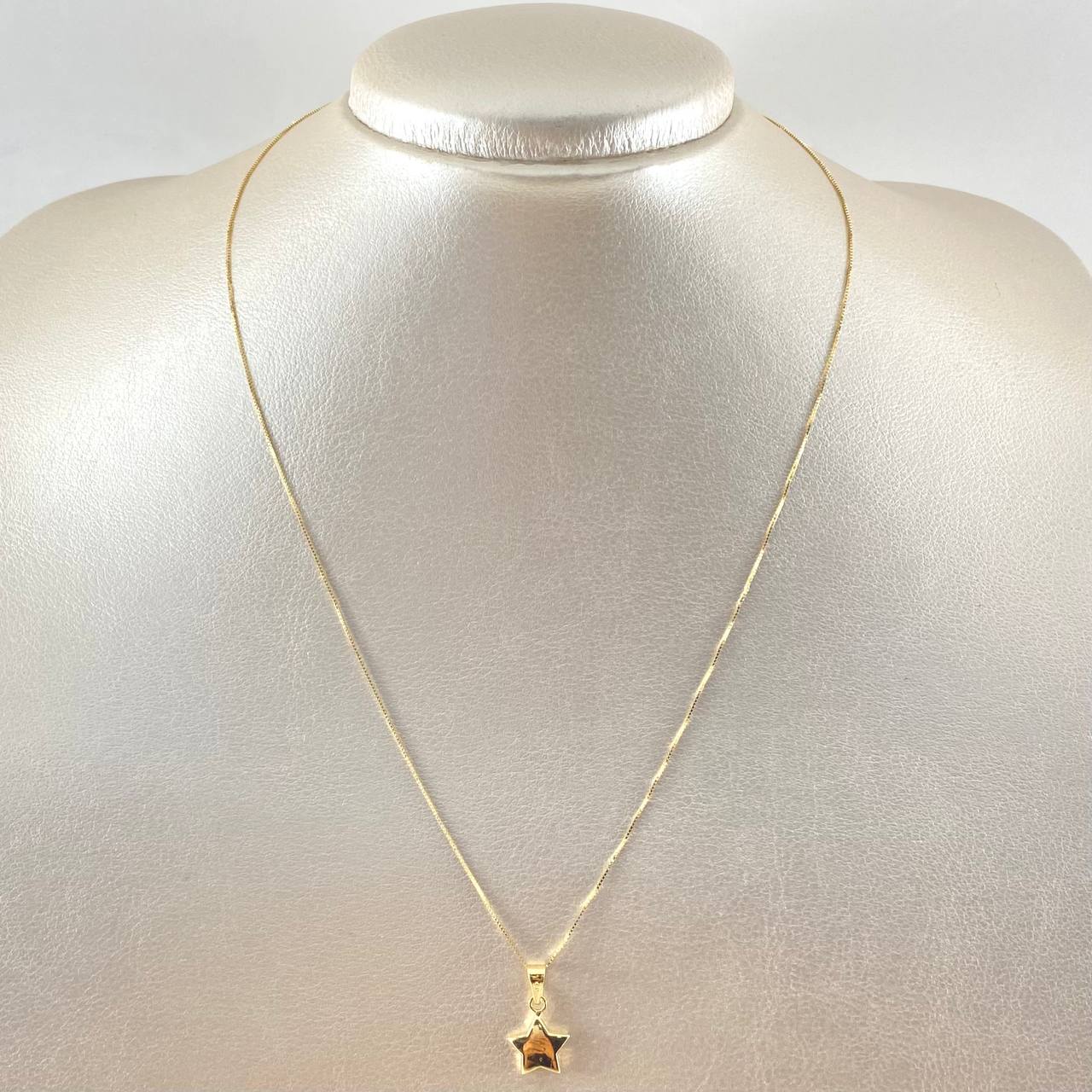 Set Cadena Veneciana 1gr / 45cm / 0.6mm + Dije Estrella Lisa 0.45gr / 1.6cm / 1.45gr Oro Amarillo 18K (Oferta) ©