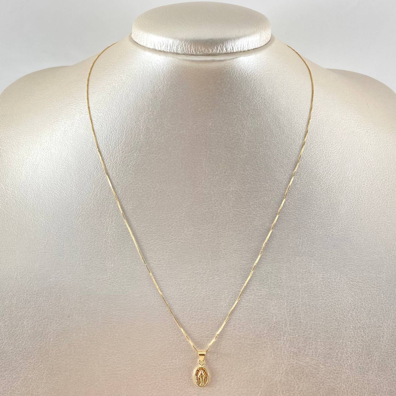 Set Venetian Chain 0.95gr / 17.7in / 0.6mm + Pendant Miraculous Virgin 0.4gr / 0.6in / 1.35gr 18K Gold (Offer) ©