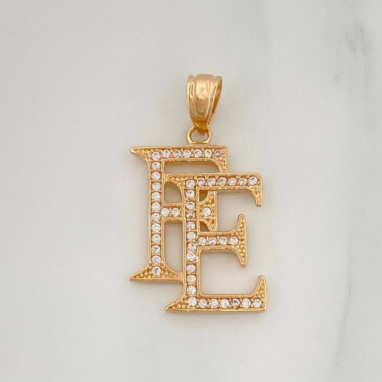 Dije Fe 2.25 g / 1 in Oro Amarillo 18K