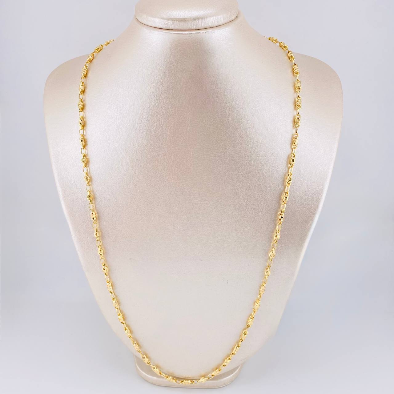 Cadena Rustica Barril Diamantado 15.6g / 26 in / 3.2mm Oro Amarillo 18K
