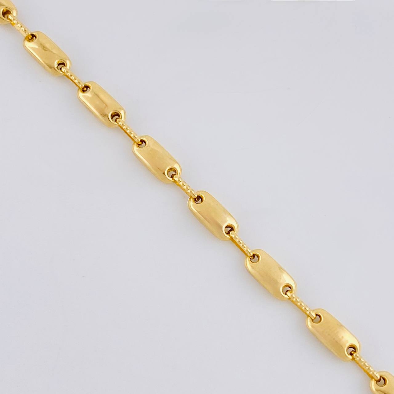 Pulso Rustico Liso 5.1g / 8 in / 4.5mm Oro Amarillo 18K