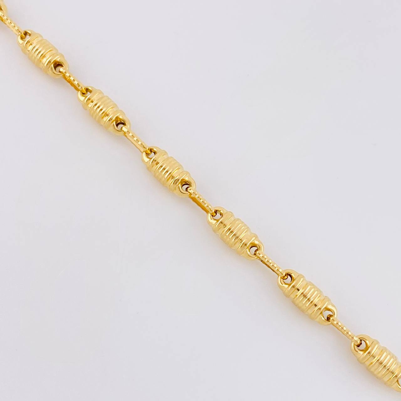 Bracelet Rustic Barrel 4.55g / 8 1/4 in / 4.1mm Yellow Gold 18K