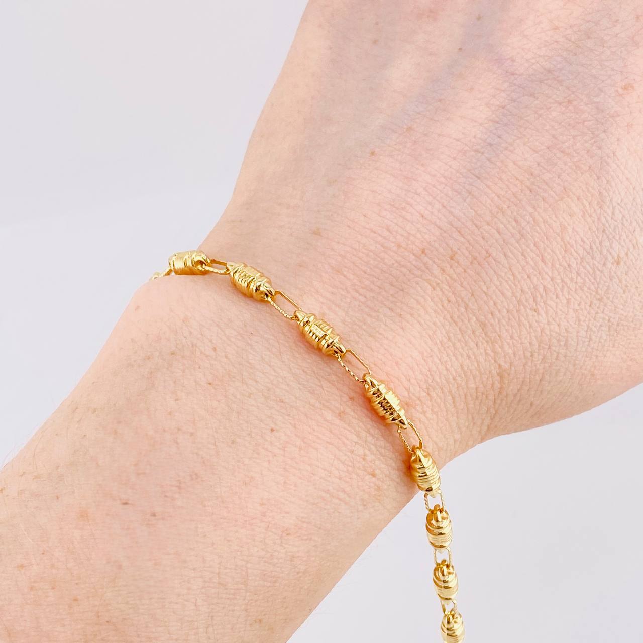 Bracelet Rustic Barrel 4.55g / 8 1/4 in / 4.1mm Yellow Gold 18K
