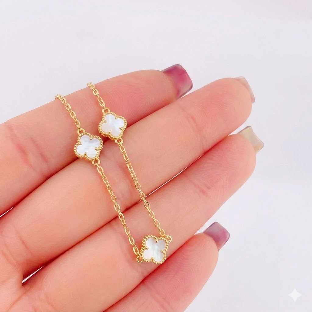 Modular Bracelet Clover White 2.25 g / 6 1/2 in - 5 3/4 in / 0.55 mm 18K Yellow Gold